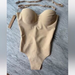 SKIMS MOLDED BODYSUIT